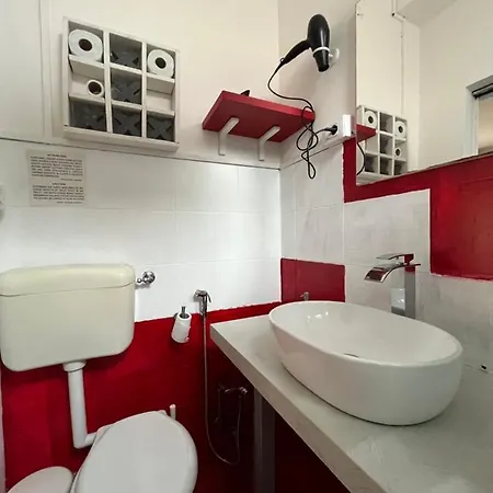 Firenze לינה וארוחת בוקר 4*